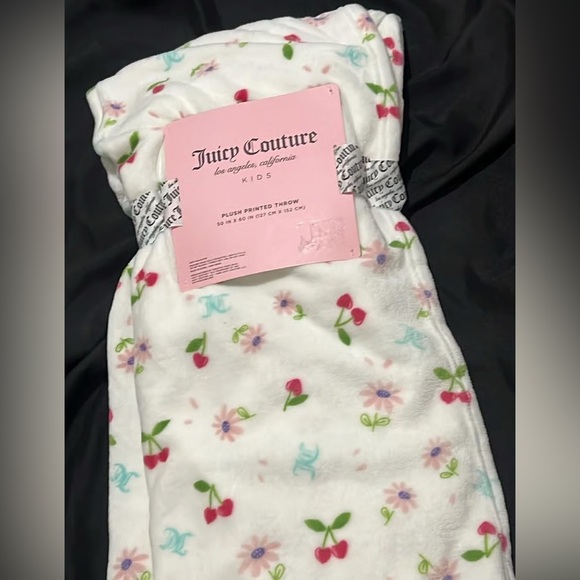 Juicy Couture Other - Juicy Couture Floral Kids Plush Throw 50x60 NWT